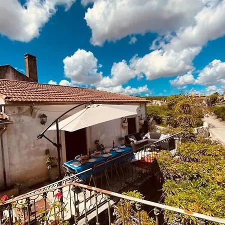 Casa Glicinias *